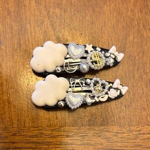 Handmade junked Hair Clips with White Cloud and Pearl Accents